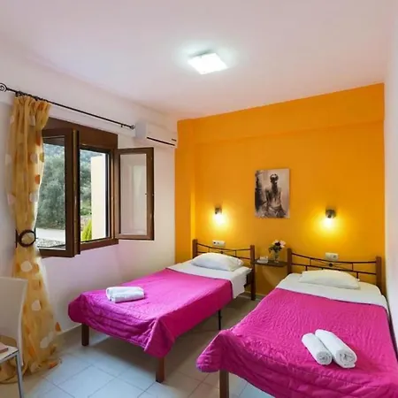 Uphoria * Bali (Crete)